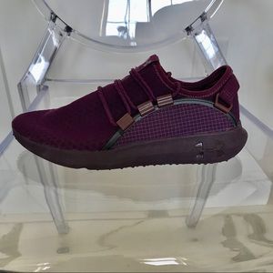 Purple under armour sneakers (railf)
